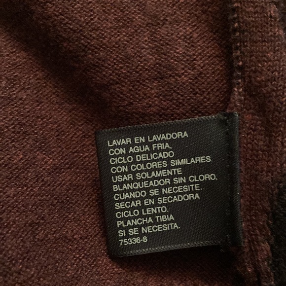 Men V Neck Sweater size Large, J. Ferrar Brand. - Picture 5 of 5